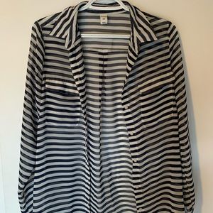 Sheer kind sleeve blouse